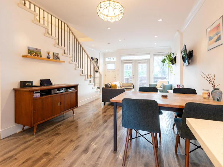 1187 E 19th Avenue, Vancouver, BC, V5V 1K9 - 8