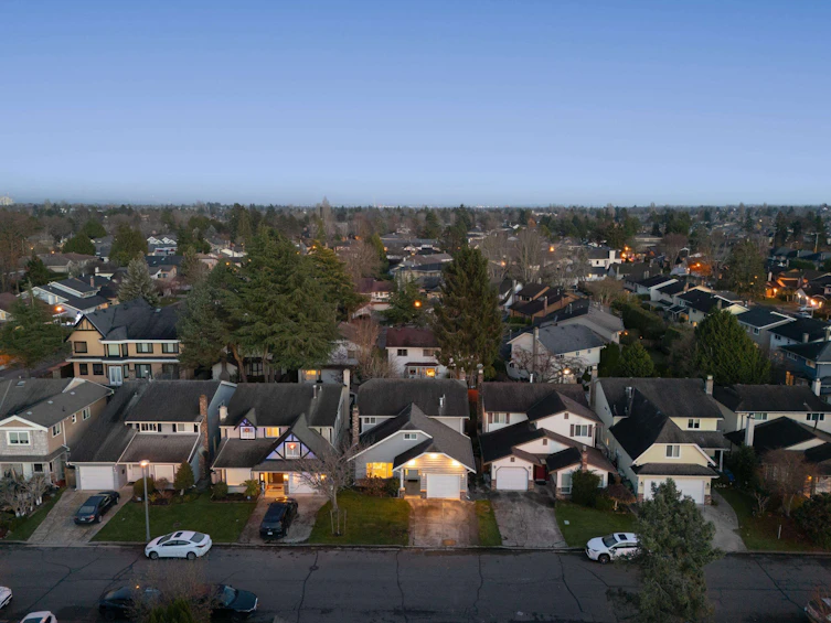 8640 Delaware Road, Richmond, BC, V7C 4Y3 - 35