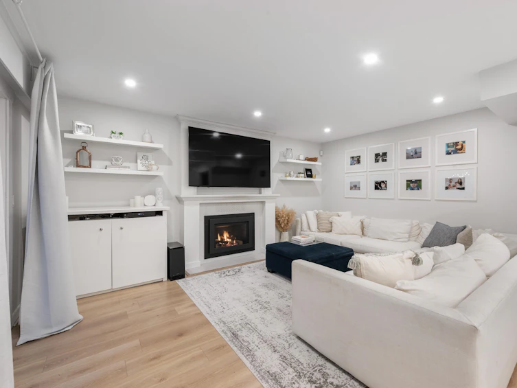 8640 Delaware Road, Richmond, BC, V7C 4Y3 - 9