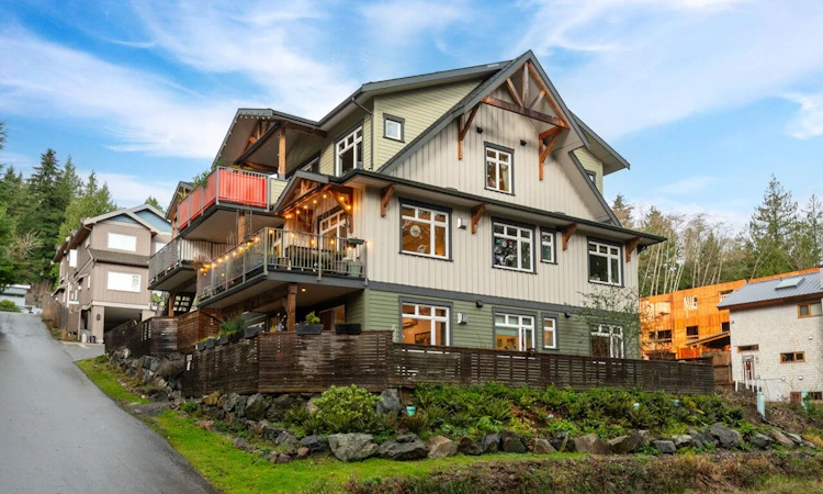1078 Foxglove Lane