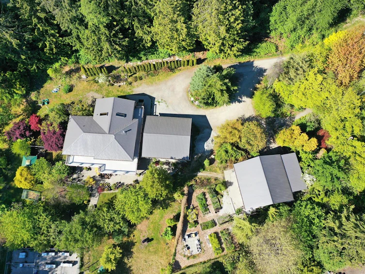2855 Lacey Place, Roberts Creek, BC, V0N 2W4