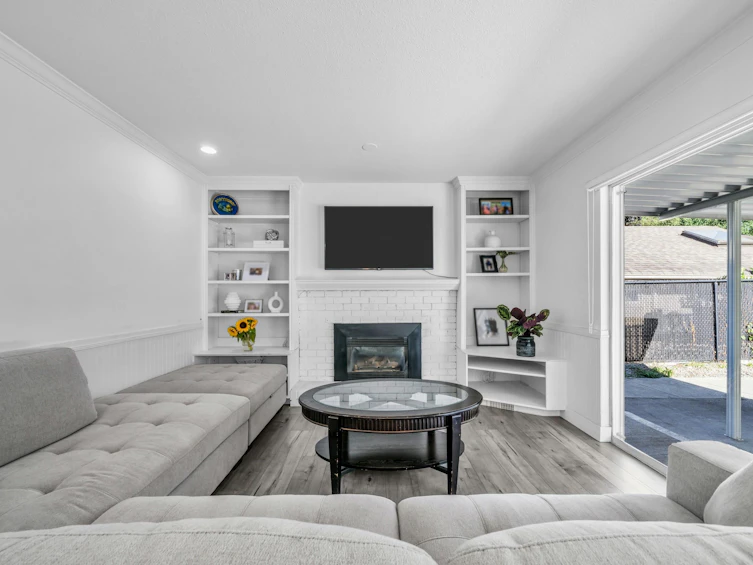 13330 59b Avenue, Surrey, BC, V3X 2N6 - 13