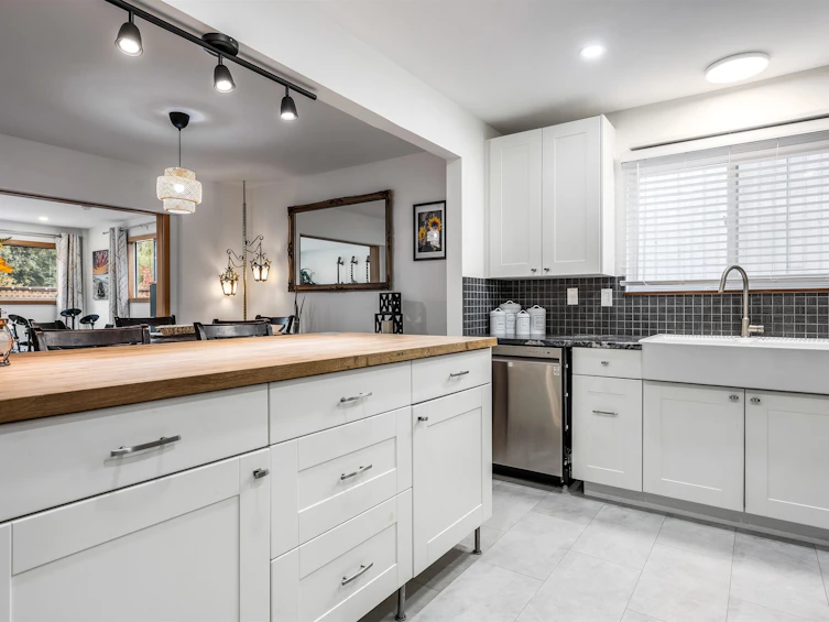 8542 Mccutcheon Avenue, Chilliwack, BC, V2P 7K7 - 10