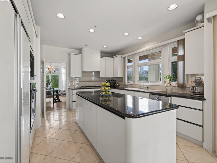 6787 Montgomery Street, Vancouver, BC, V6P 4G3 - 10