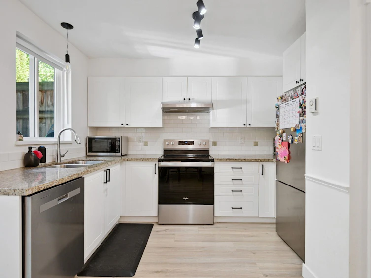 6689 Prenter Street, Burnaby, BC, V5E 1B1 - 8