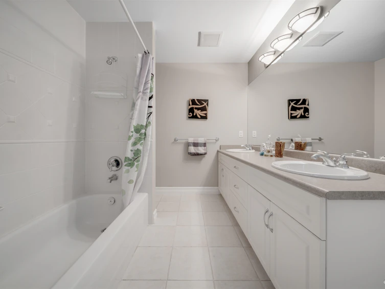 15828 Somerset Place, Surrey, BC, V3Z 0H9 - 29