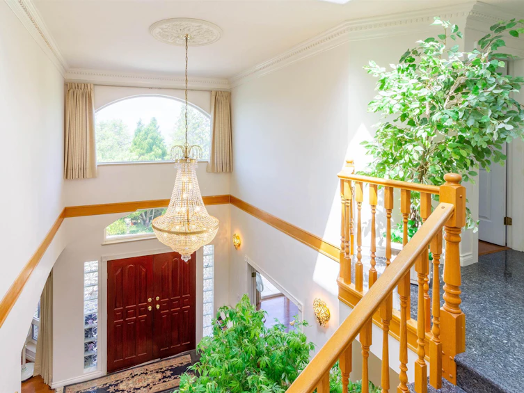 7286 Barnet Road, Burnaby, BC, V5A 1E2 - 2