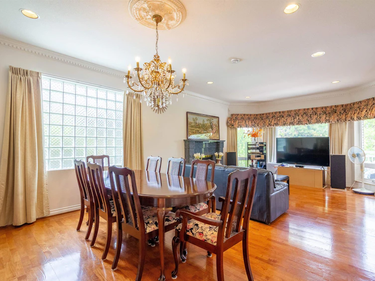 7286 Barnet Road, Burnaby, BC, V5A 1E2 - 4