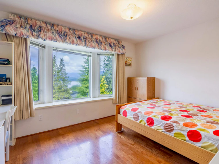 7286 Barnet Road, Burnaby, BC, V5A 1E2 - 21