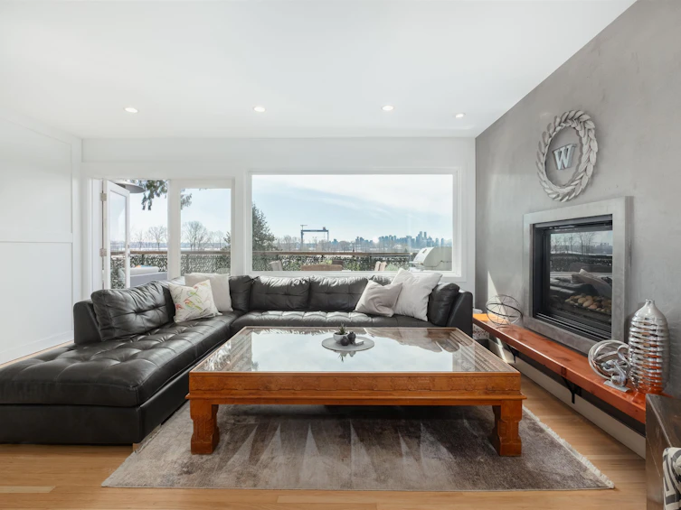 1095 W Keith Road, North Vancouver, BC, V7P 1Y6 - 2
