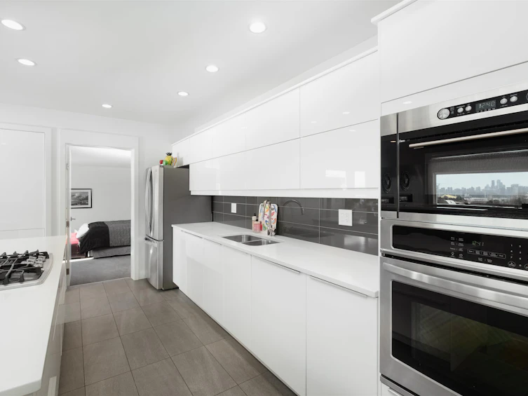1095 W Keith Road, North Vancouver, BC, V7P 1Y6 - 6