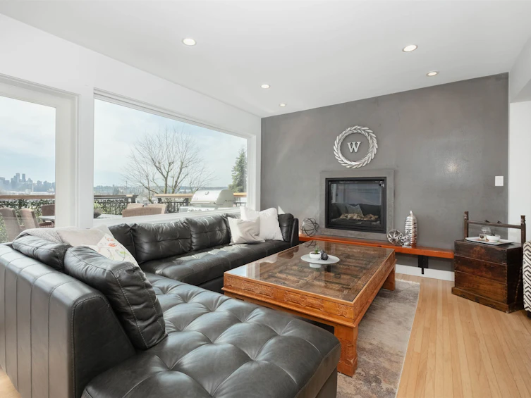 1095 W Keith Road, North Vancouver, BC, V7P 1Y6 - 3