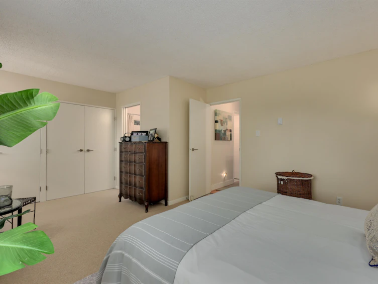 4035 Springtree Drive, Vancouver, BC, V6L 3E2 - 16
