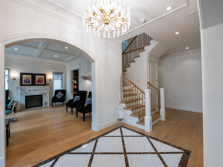 3838 W 50th Avenue, Vancouver, BC, V6N 3V5 - 2