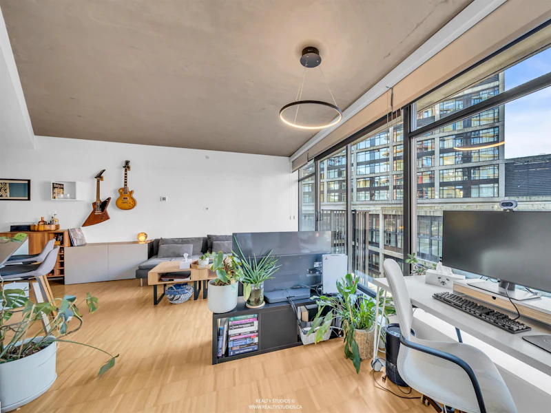 908 - 128 W Cordova Street, Vancouver BC V6B 0E6
