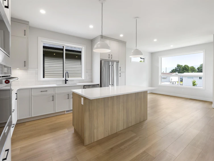 9376 Mcnaught Road, Chilliwack, BC, V2P 6E8 - 9