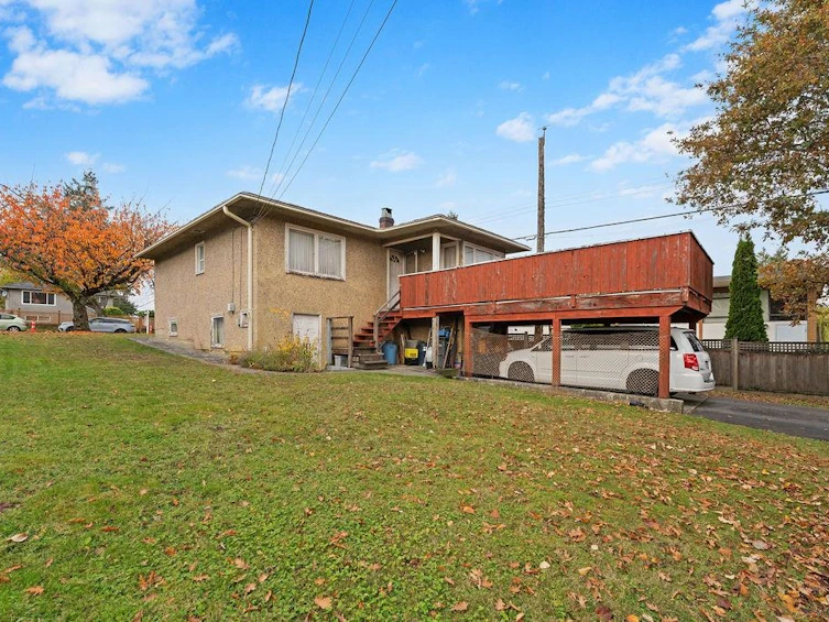 4868 Commercial Street, Vancouver, BC, V5N 4H1 - 5
