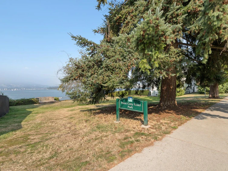3274 W 1st Avenue, Vancouver, BC, V6K 1H5 - 26