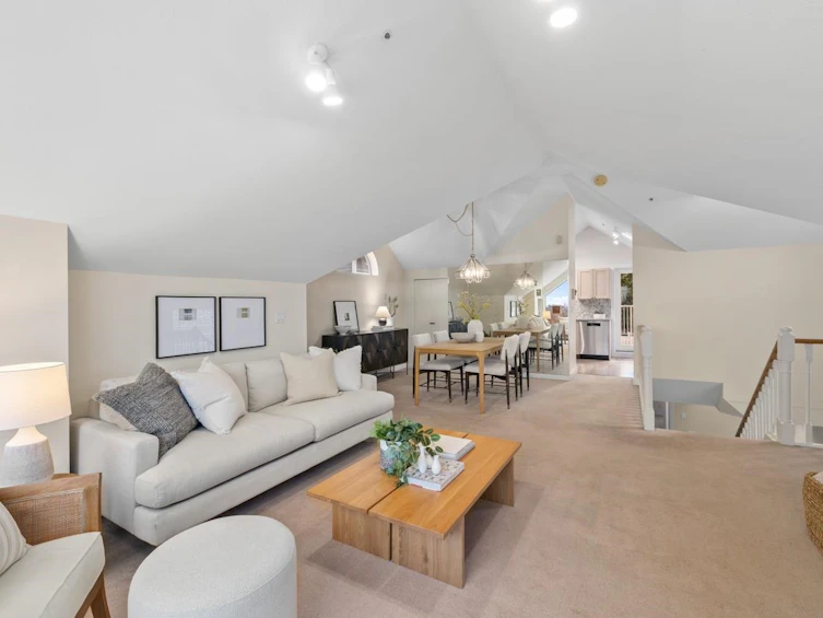 3274 W 1st Avenue, Vancouver, BC, V6K 1H5 - 6