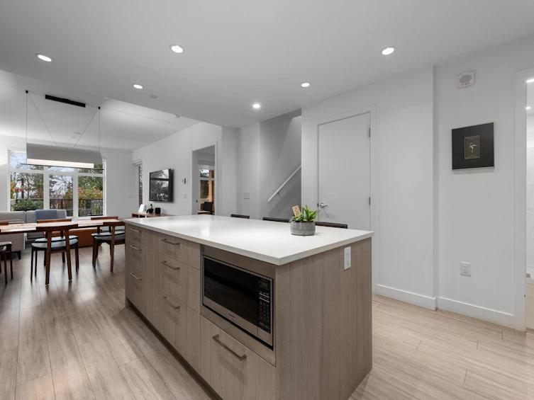 110-733 E 3rd Street, North Vancouver, BC, V7L 1G8 - 4