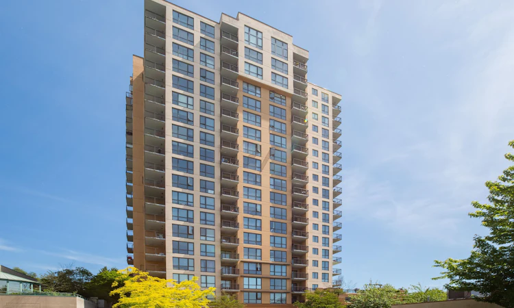 1204-511 Rochester Avenue