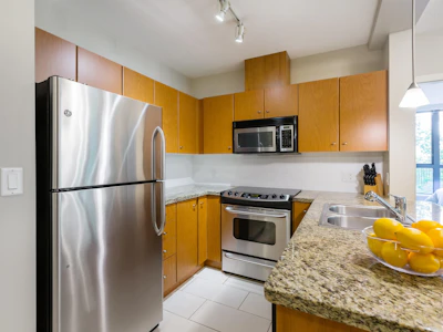1204-511 Rochester Avenue - 2