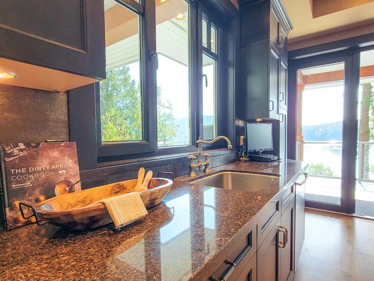 5125 Indian River Drive, North Vancouver, BC, V7G 2T6 - 16