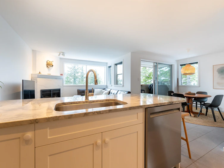 14-2240 Gondola Way, Whistler, BC, V8E 0N1 - 13