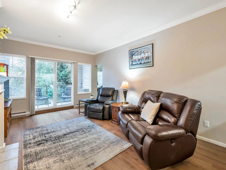 202-4745 54a Street, Delta, BC, V4K 2Z9 - 4