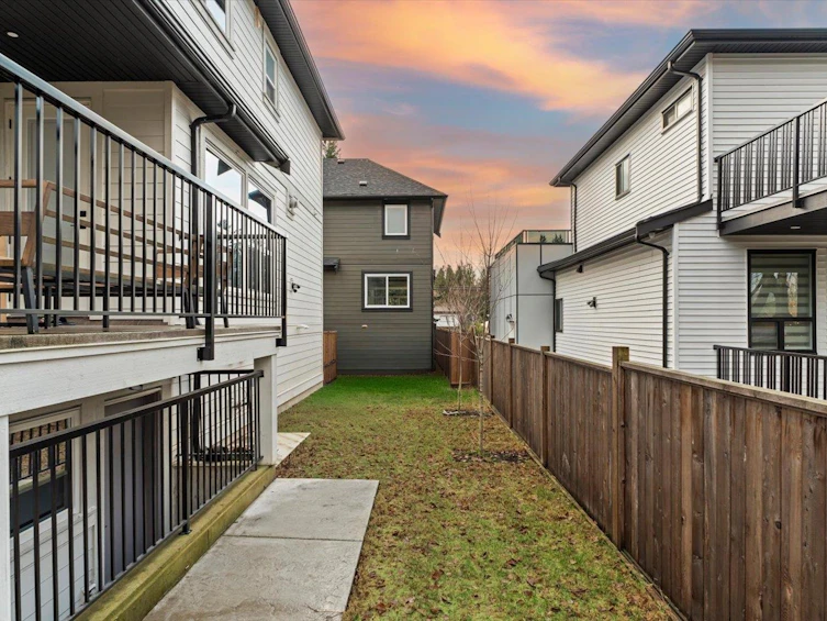 33383 Silvertree Court, Abbotsford, BC, V2S 3K5 - 36