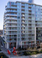 902 8628 Hazelbridge Way