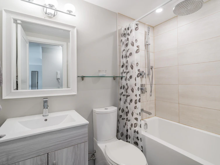 203-2036 Coquitlam Avenue, Port Coquitlam, BC, V3B 1J5 - 14