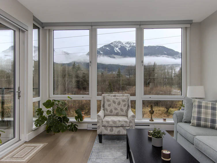 202-1870 Dowad Drive, Squamish, BC, V8B 1C4 - 3