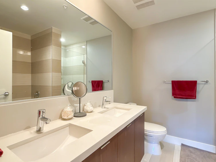 303-3602 Aldercrest Drive, North Vancouver, BC, V7G 0A2 - 17