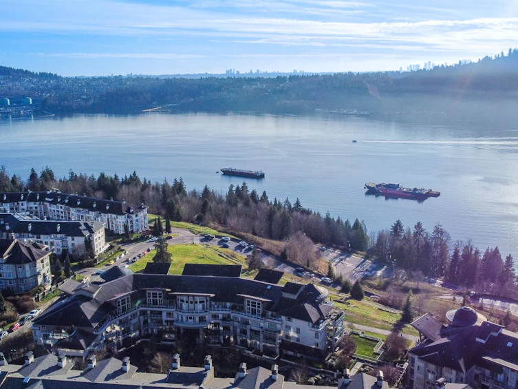 303-3602 Aldercrest Drive, North Vancouver, BC, V7G 0A2 - 34