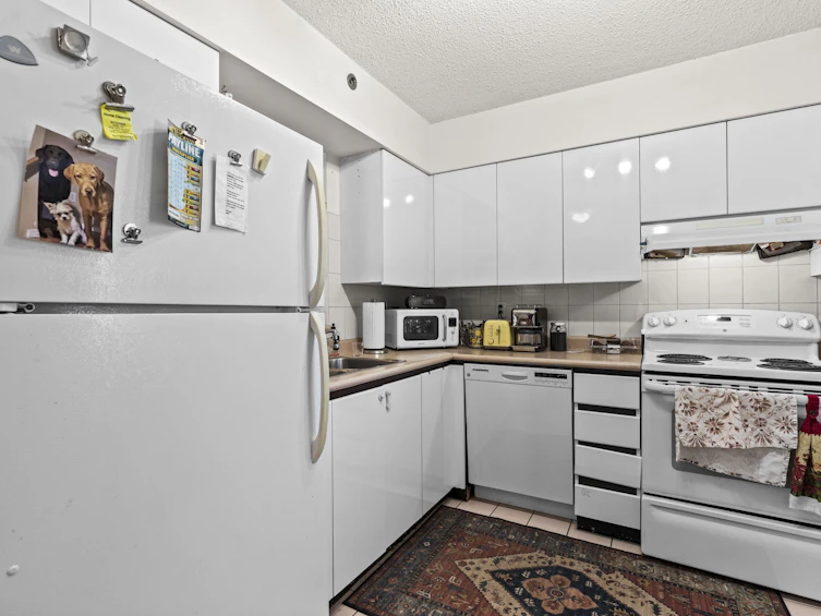 503-1771 Nelson Street, Vancouver, BC, V6G 1M6 - 3