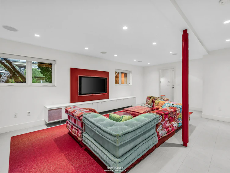 1747 Balaclava Street, Vancouver, BC, V6K 4B6 - 21