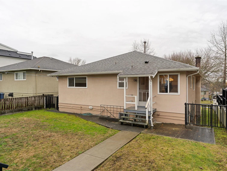 1521 E 64th Avenue, Vancouver, BC, V5P 2M4 - 21