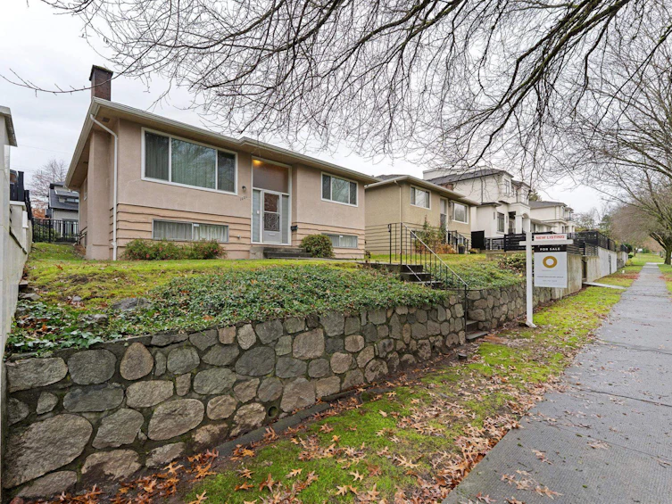 1521 E 64th Avenue, Vancouver, BC, V5P 2M4 - 2