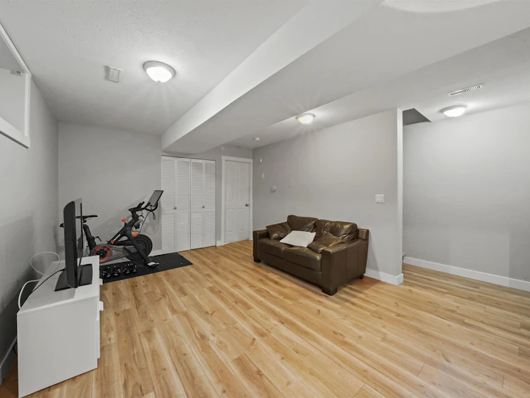 24369 101 Avenue, Maple Ridge, BC, V2W 1W8 - 23