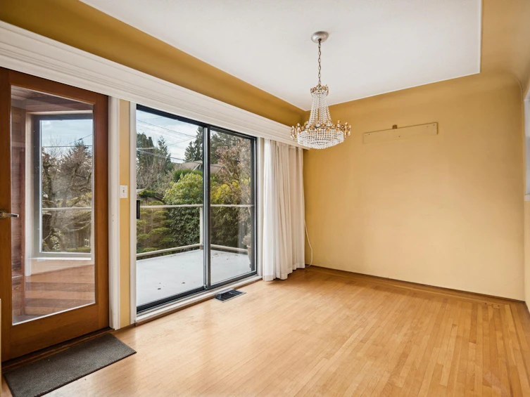 5525 Crown Street, Vancouver, BC, V6N 2B6 - 3