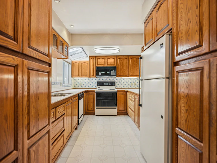 5525 Crown Street, Vancouver, BC, V6N 2B6 - 13