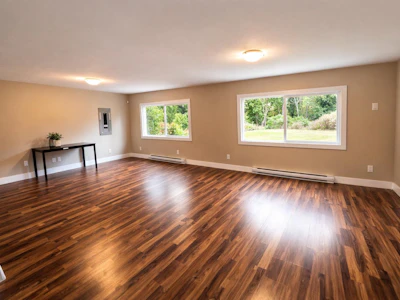 28140 56 Avenue - 3