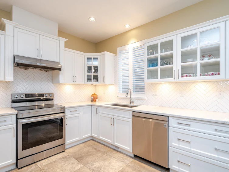 18759 66 Avenue, Surrey, BC, V3S 0T1 - 10