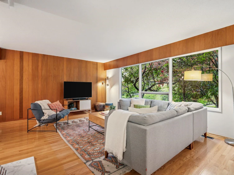 2174 Hoskins Road, North Vancouver, BC, V7J 3A3 - 3