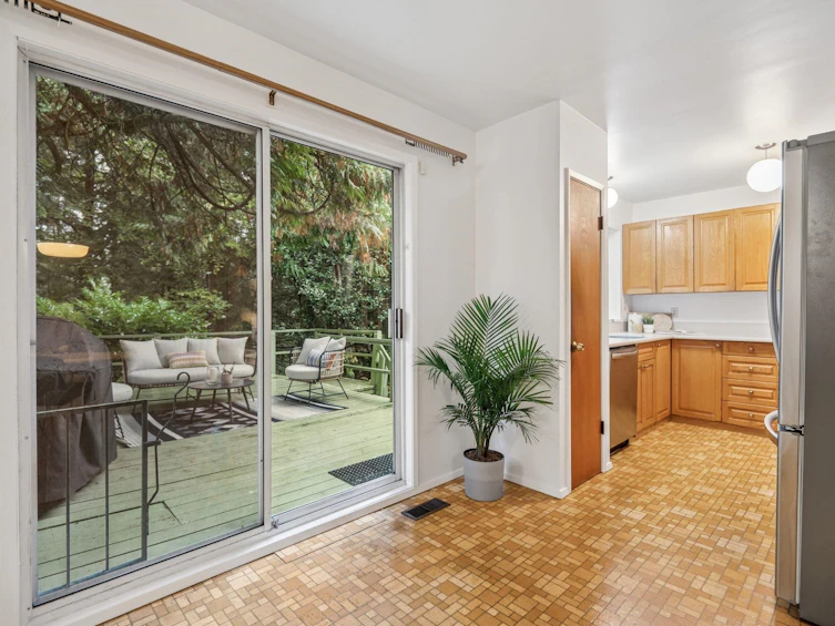 2174 Hoskins Road, North Vancouver, BC, V7J 3A3 - 17