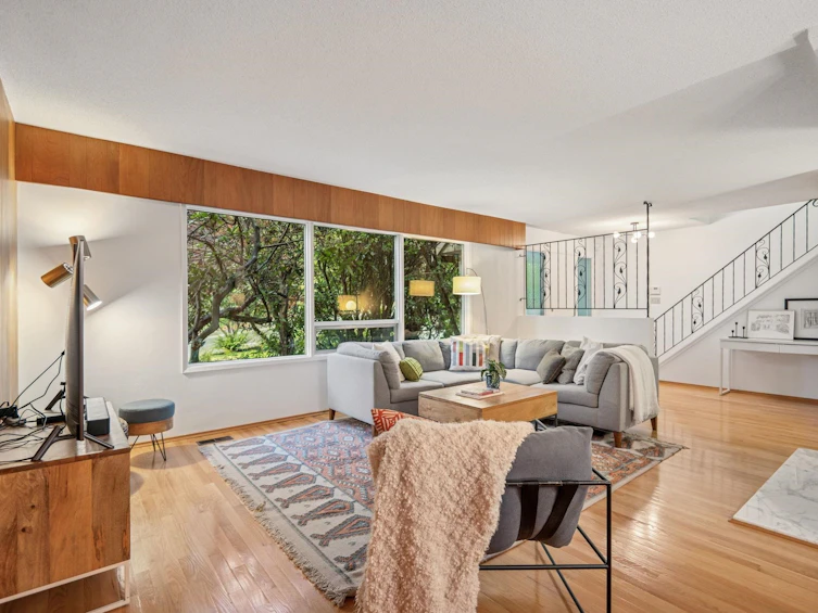 2174 Hoskins Road, North Vancouver, BC, V7J 3A3 - 2