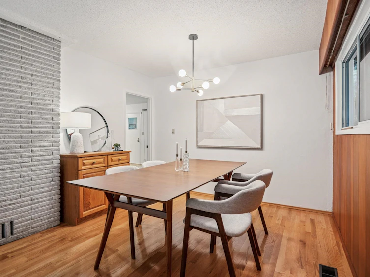 2174 Hoskins Road, North Vancouver, BC, V7J 3A3 - 11