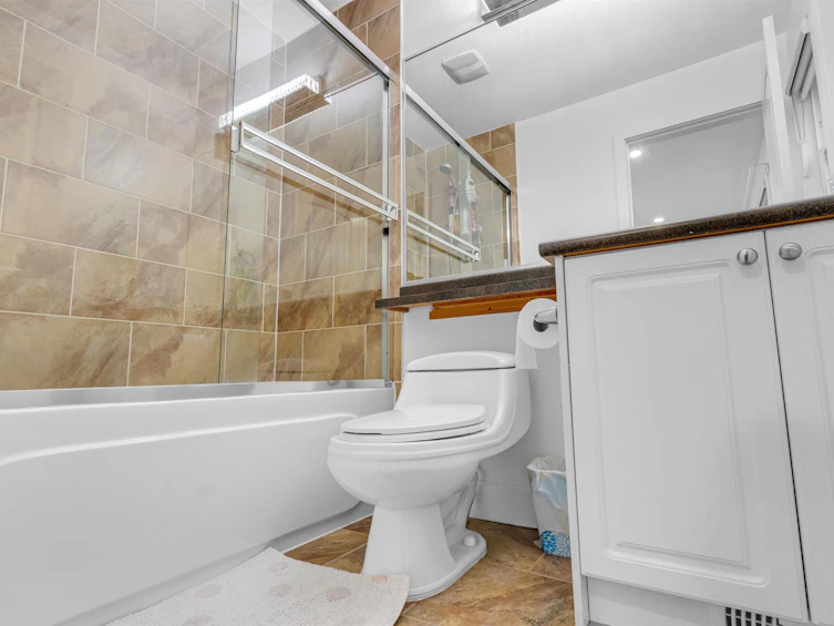 18358 67 Avenue, Surrey, BC, V3S 1E5 - 24