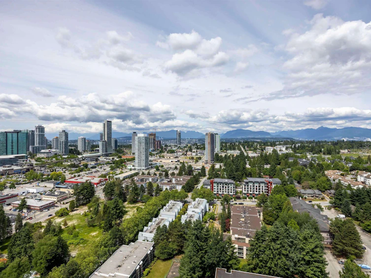 2901-13778 100 Avenue, Surrey, BC, V3T 0V3 - 25